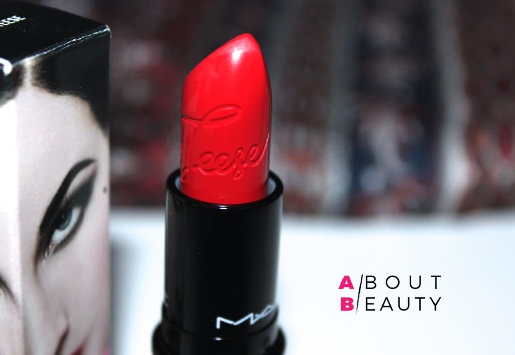 Dita_Von_Teese_Lipstick_MAC_Review_About_Beauty_Swatch_Comparison