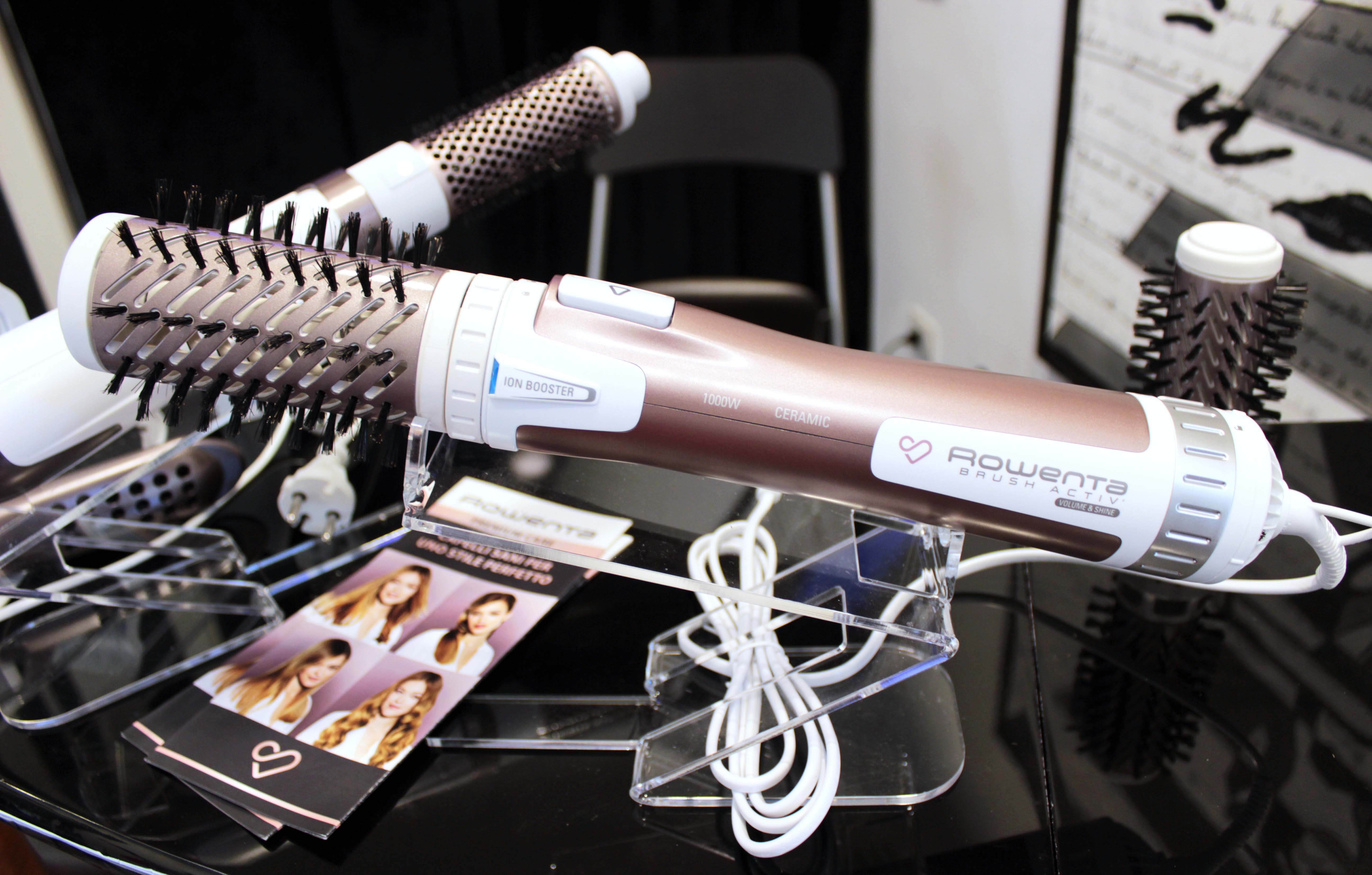 Capelli da favola in ogni occasione con Rowenta Premium Care - Evento, info, recensioni, prezzo - La spazzola soffiante e rotante Brush Activ Volume & Shine 