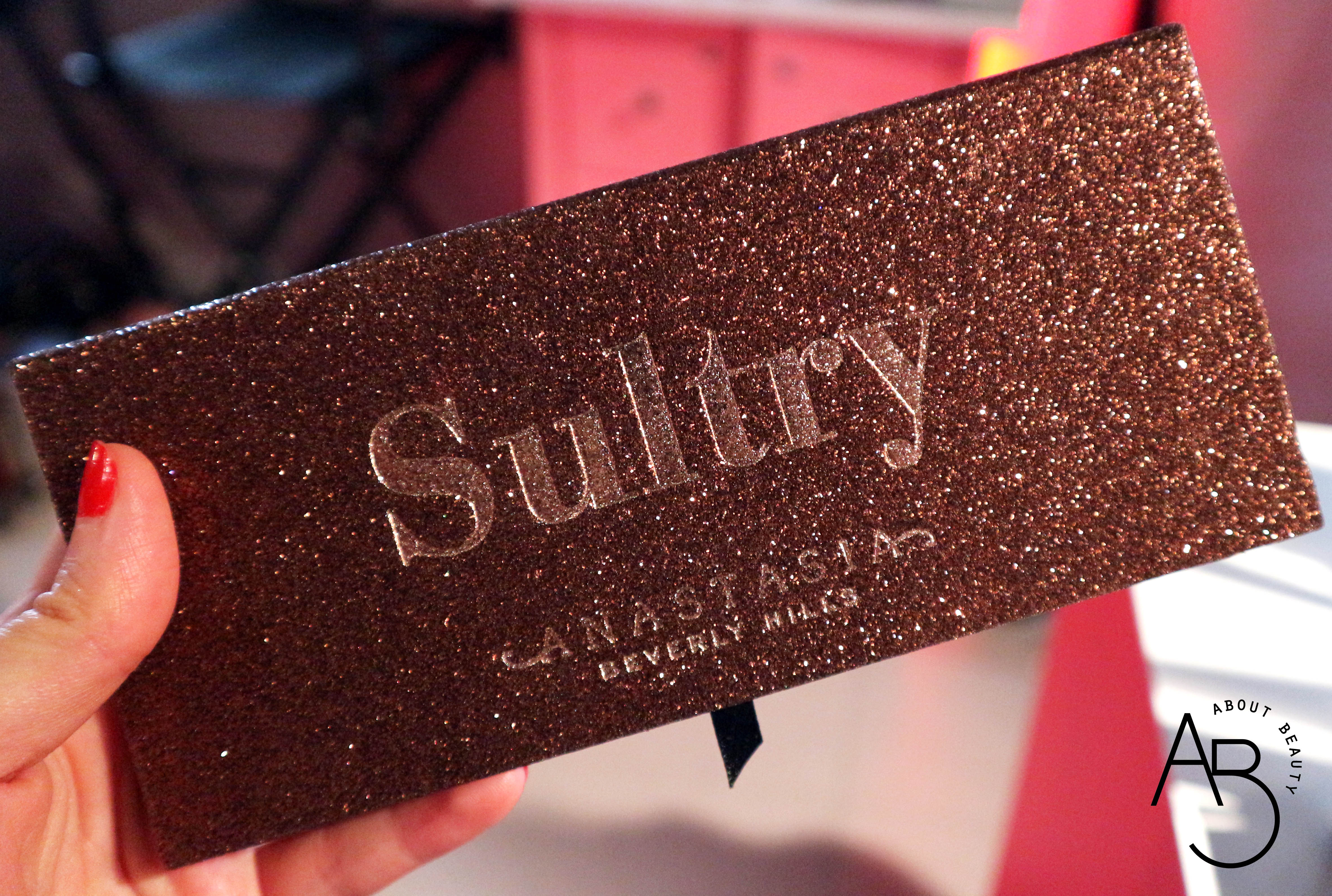 Sephora Natale 2018 Novita da non perdere - Make-up - Anastasia Beverly Hills Sultry Eyeshadow Palette ombretti - Review, recensione, swatch, info, prezzo, dove acquistare, data di uscita, packaging