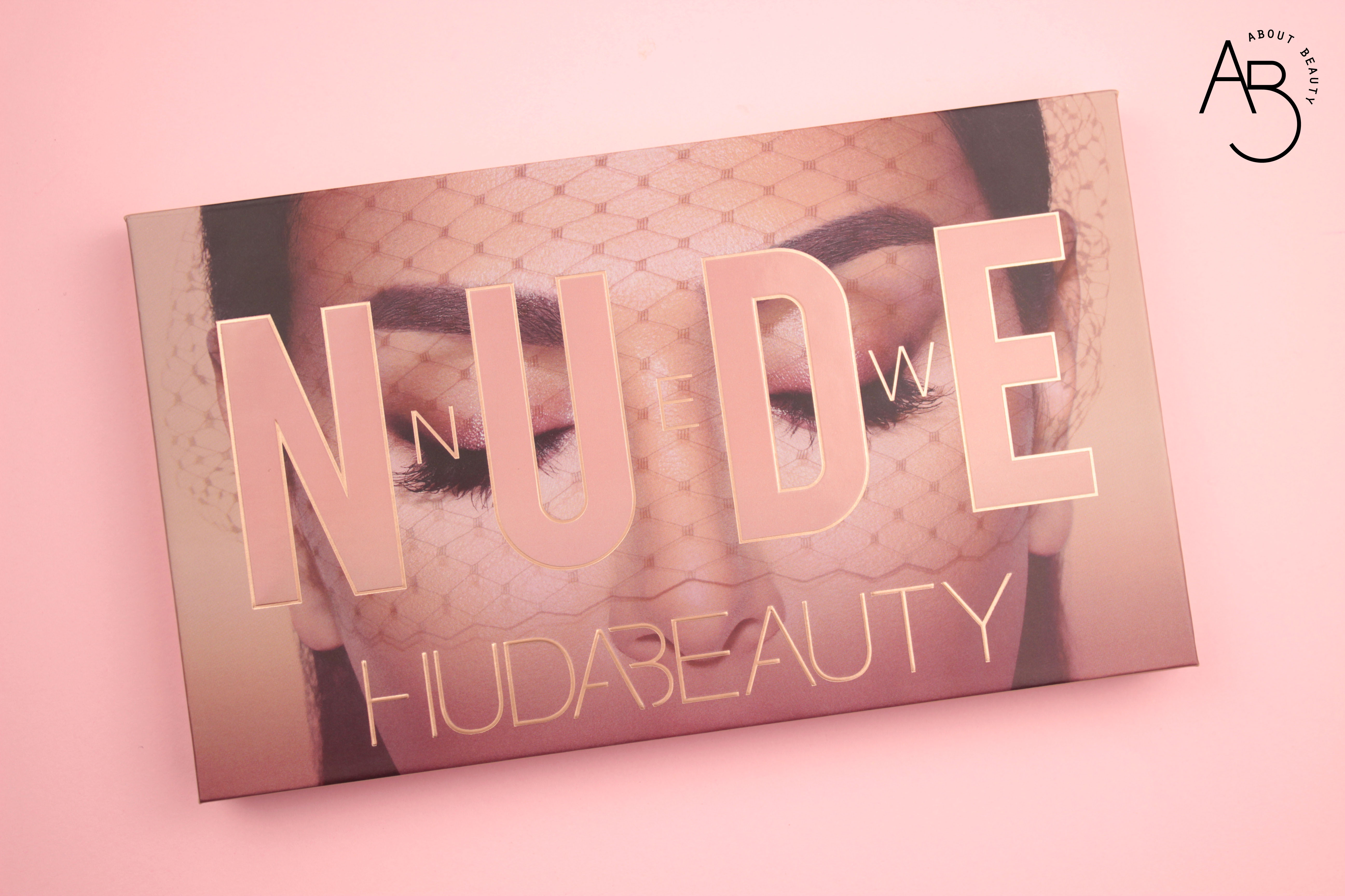 Huda Beauty New Nude Eyeshadow Palette Ombretti - review recensione info prezzo dove acquistare swatch sconto - Packaging frontale