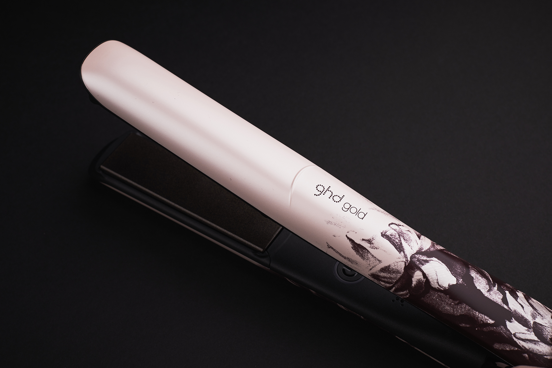 Ghd Ink on Pink Collection - About Beauty